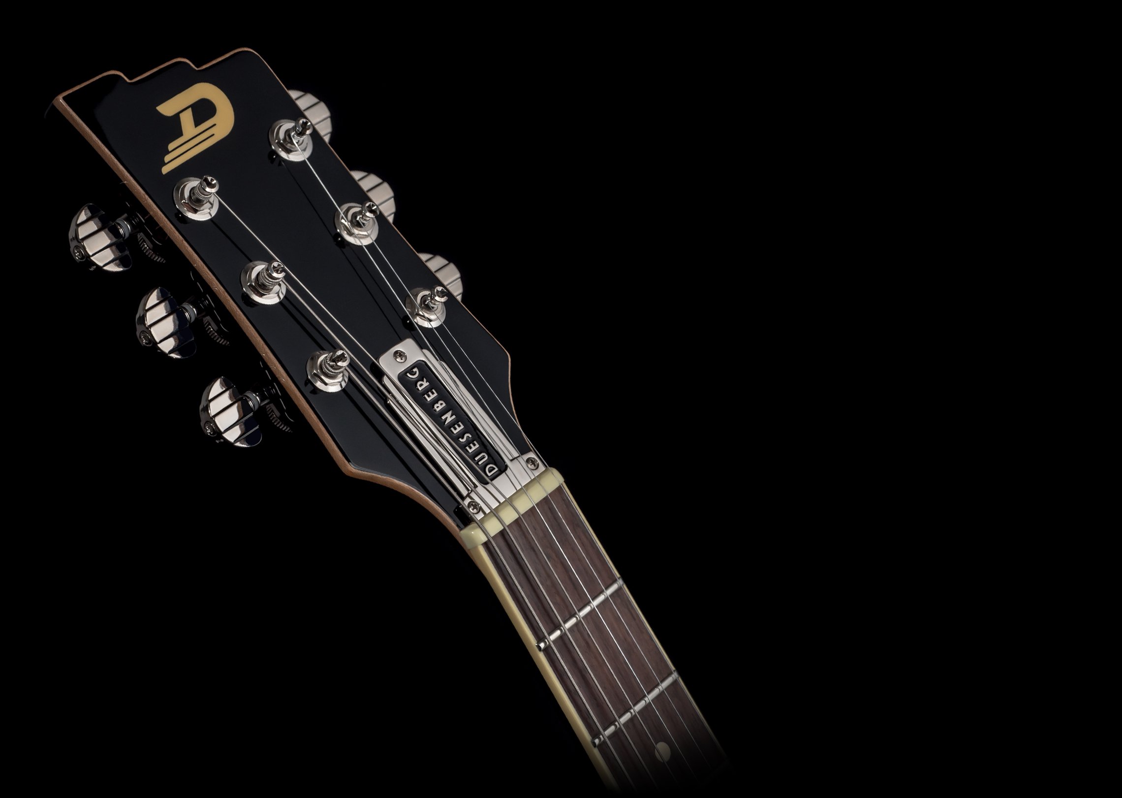 SNIPPET_PLEK_Dark2(img-left)_DESKTOP.jpg Image of the Duesenberg Fretboard and Headstock